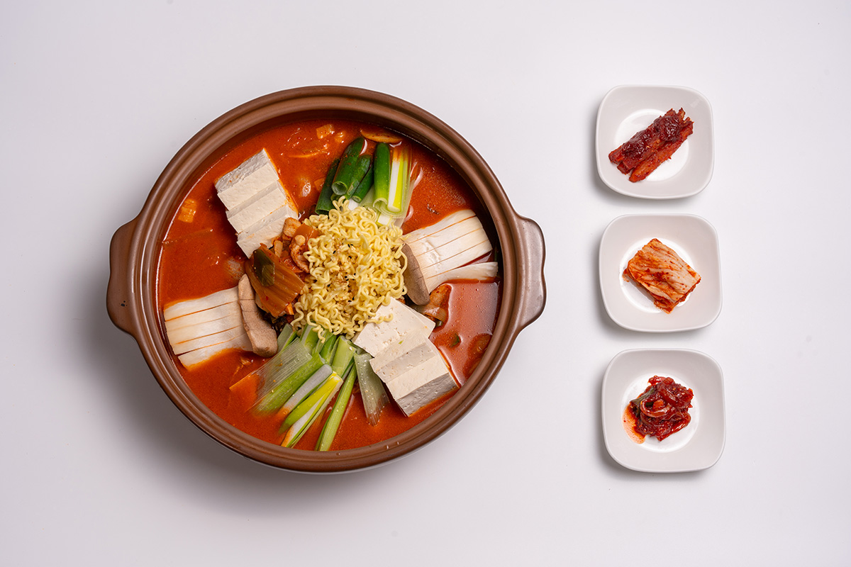 4인식사 김치전골